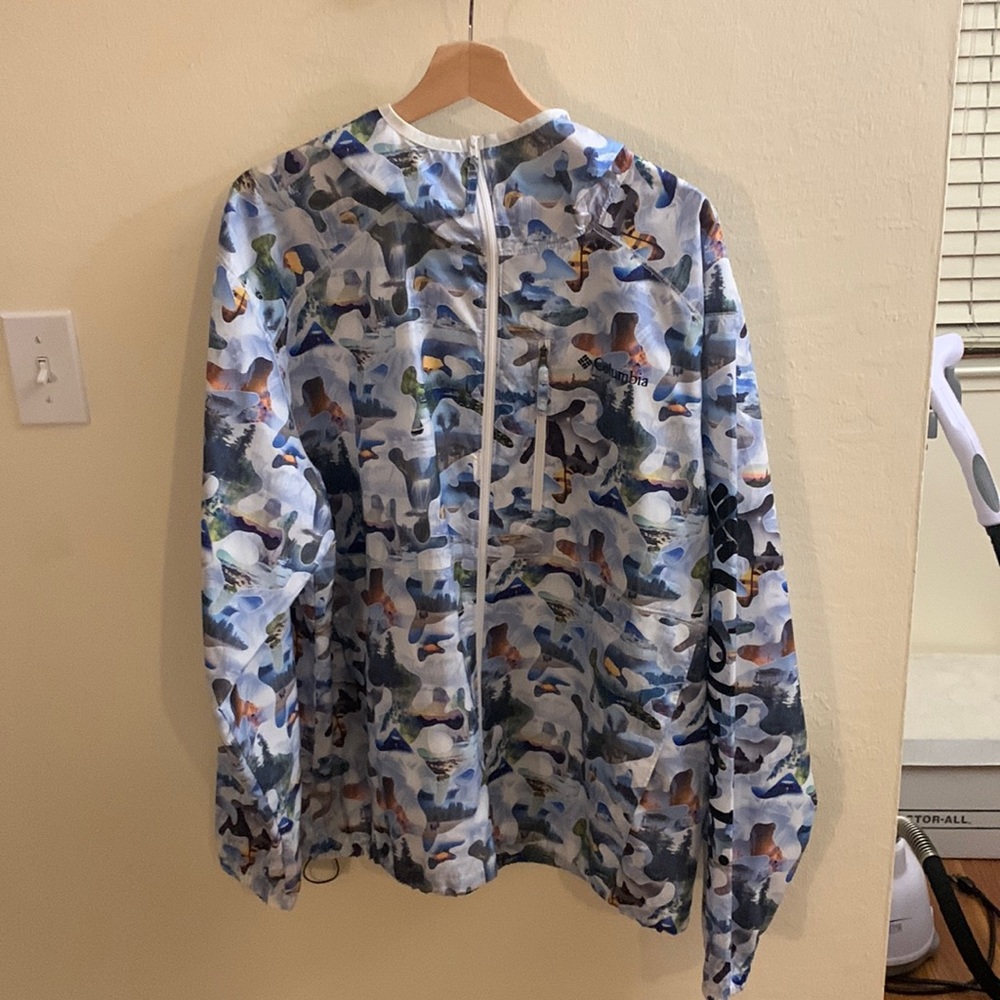 Colombia printed windbreaker